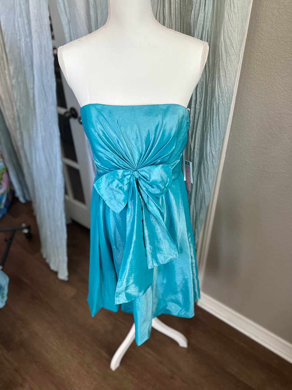 De Laru Blue NWT Cocktail Dress