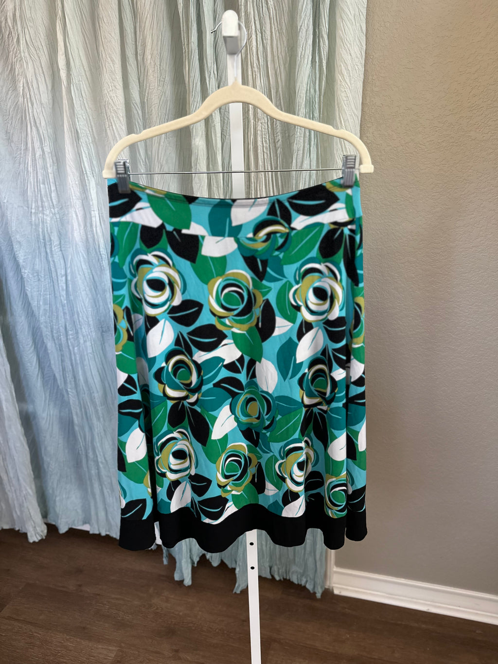 East 5th Floral Skirt
