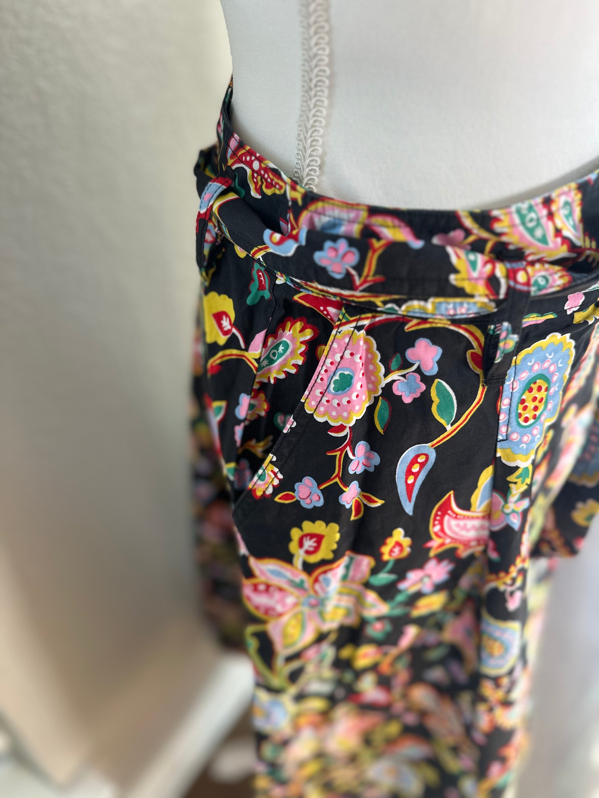 Boden Black Floral Paisley Tie Skirt
