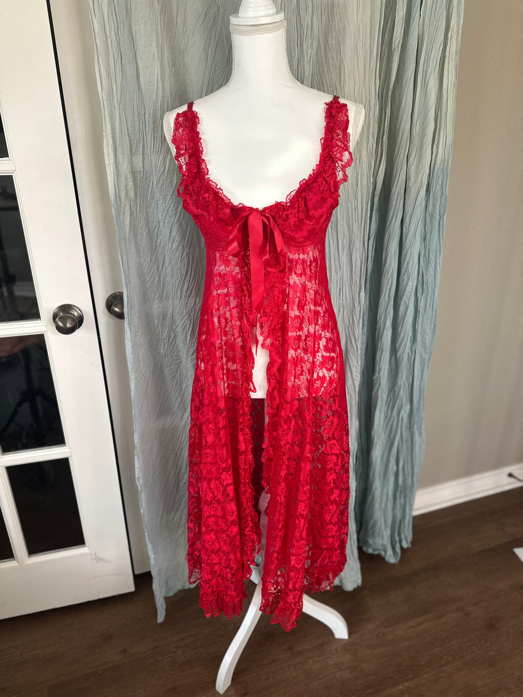 Shirley of Hollywood Red Lace Open-Front Babydoll Negilgee