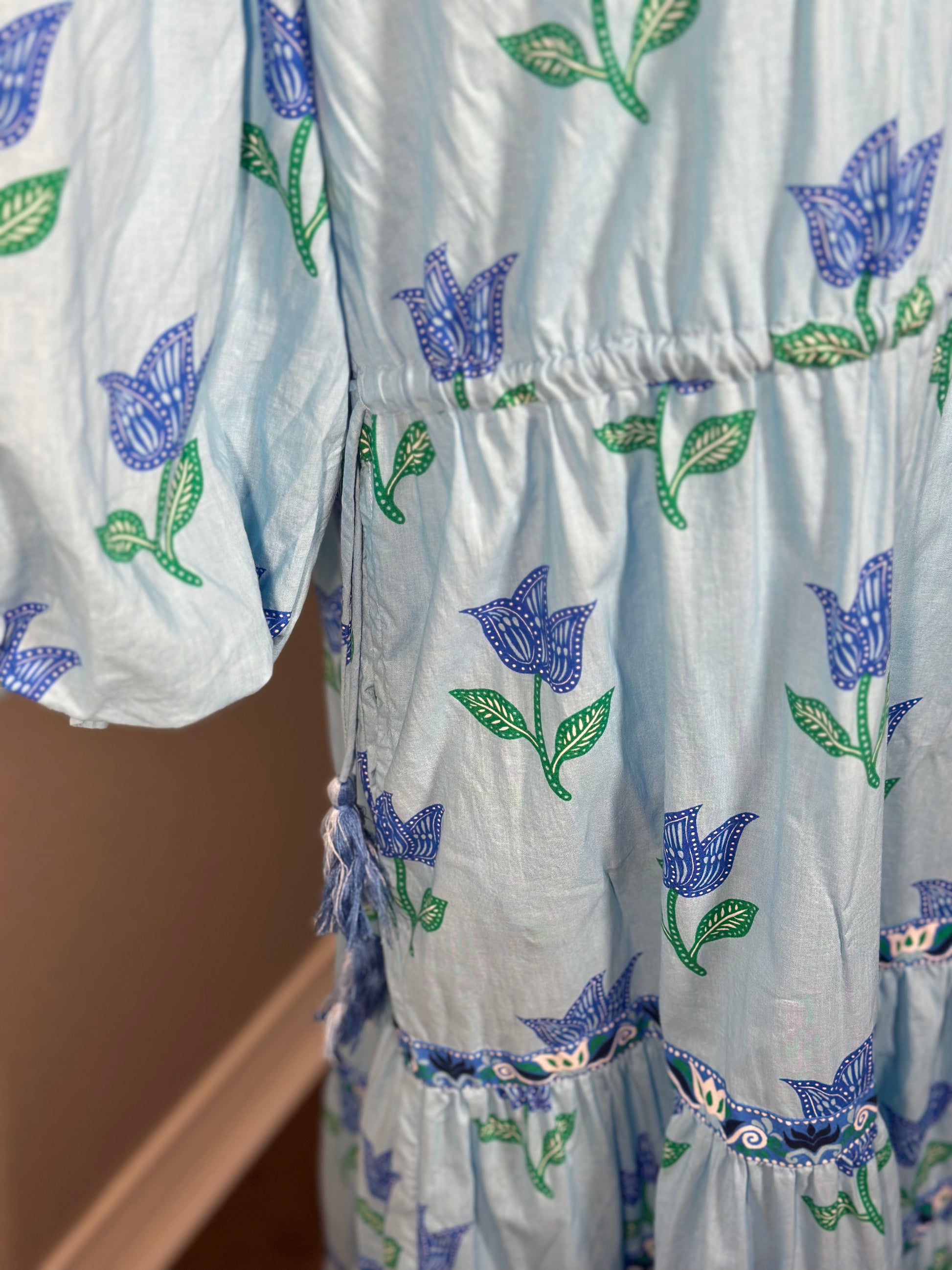 Printfresh "Tulip Bloom Coconut Cafe" Dress -- NWOT